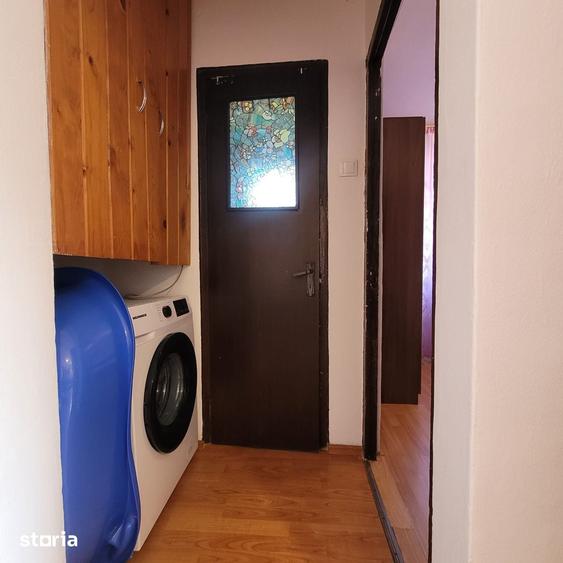 Apartament cu 2 camere semidecomandat în Florilor