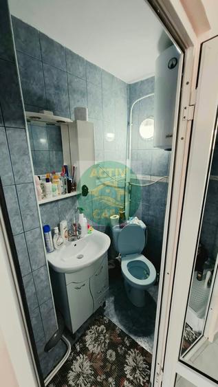 Garsonieră circulară în Est