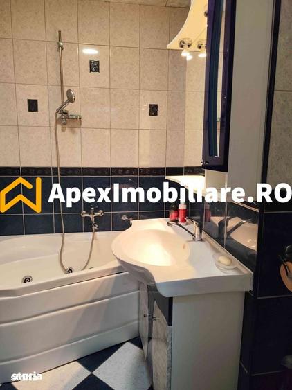 Apartament cu 3 camere semidecomandat, mobilat în Drumul Taberei