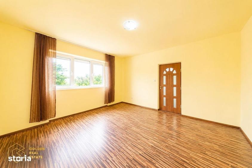 Casă cu 4 camere în Central
