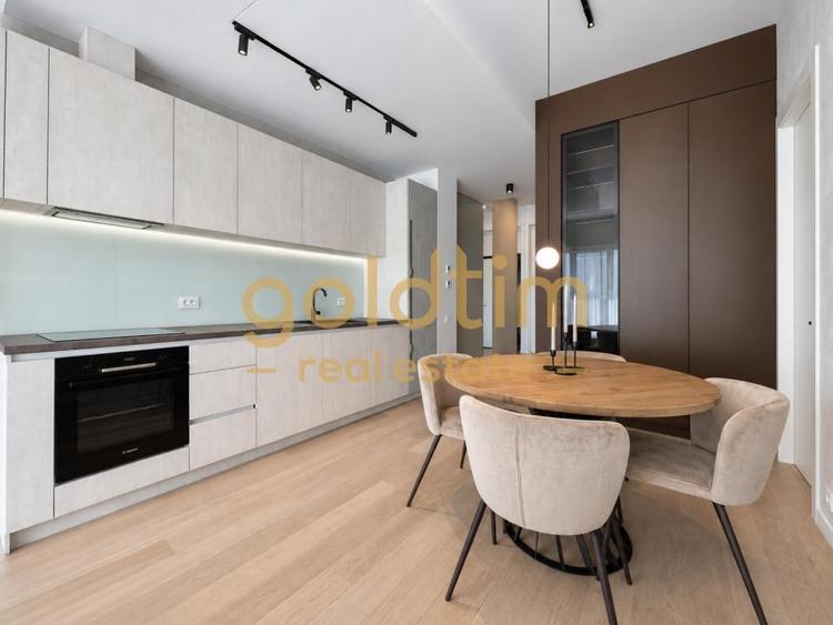 Apartament cu 3 camere decomandat, mobilat în Barbu Văcărescu