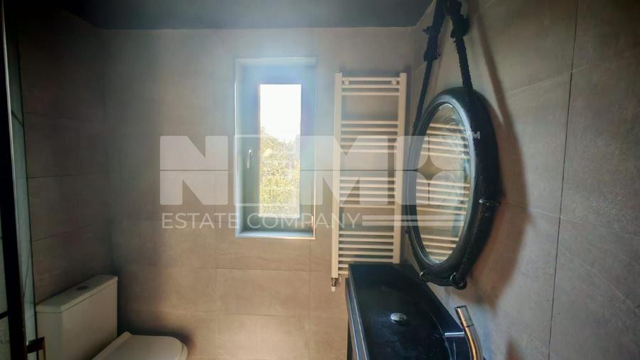 Casă individuală cu 4 camere cu Canalizare în Ultracentral