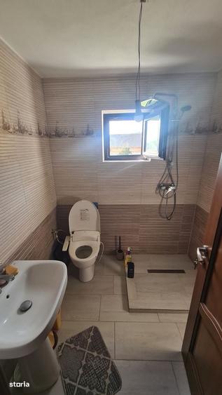Casă cu 2 camere cu Teren 562 Mp în Curtea de Argeș