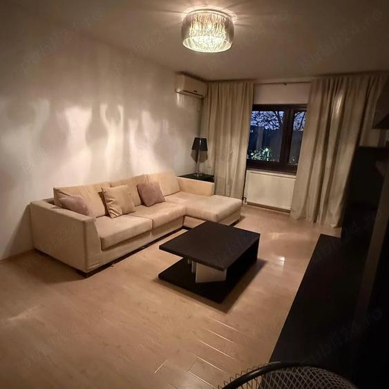 Apartament cu 3 camere decomandat în Faleza Nord