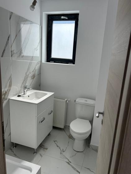 Duplex cu 5 camere cu Teren 250 Mp în Autogară