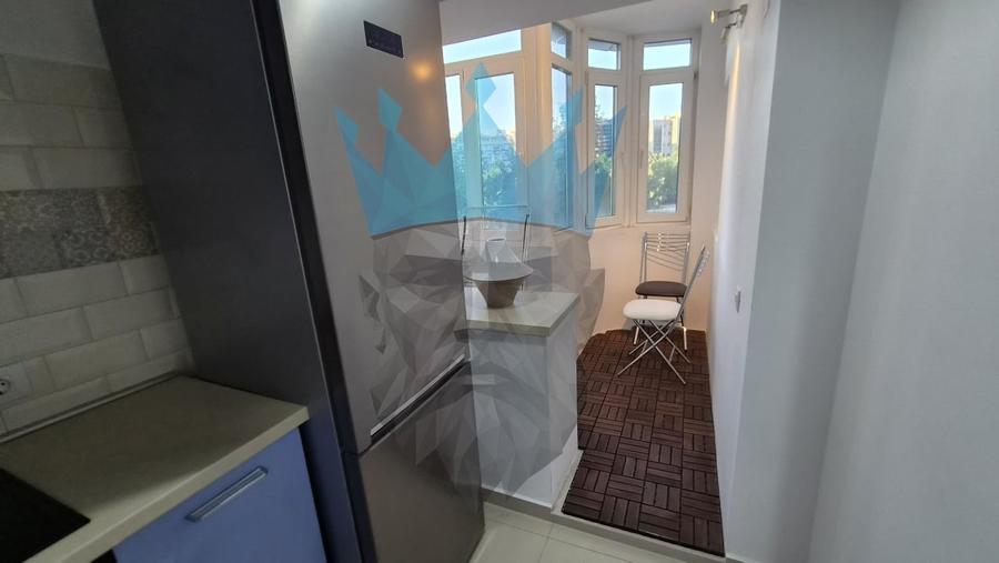 Apartament cu 2 camere decomandat, mobilat în P-ța Unirii