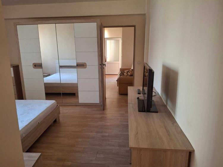 Apartament cu 2 camere semidecomandat în Cantemir