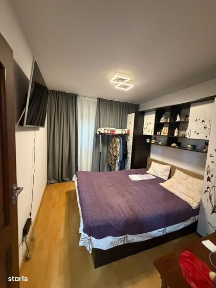 Apartament cu 3 camere decomandat în Steaua