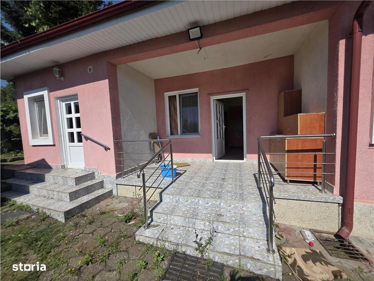 Casă cu 3 camere în Unirii