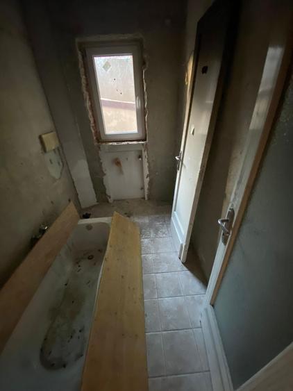 Apartament cu 3 camere decomandat în Calea Călărașilor