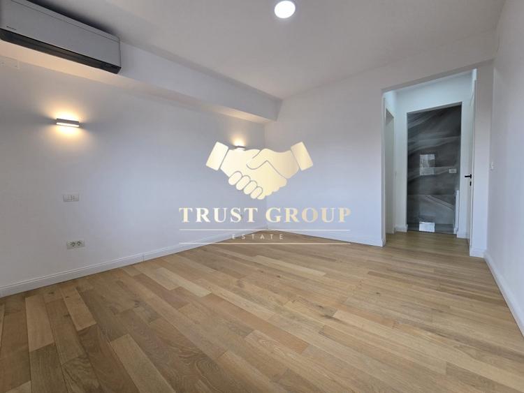 Apartament cu 3 camere decomandat în Polonă
