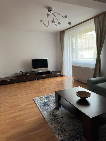 Apartament cu 2 camere semidecomandat în Nufărul