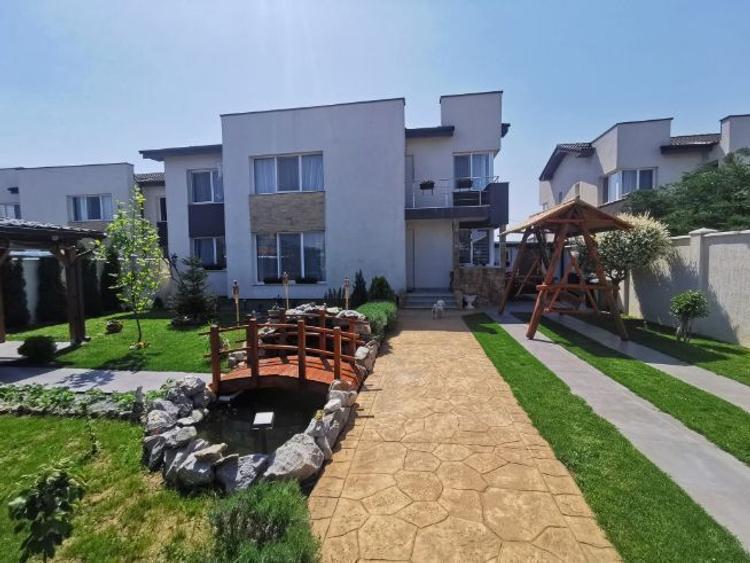 Casă individuală cu 4 camere cu Teren 390 Mp în Sântandrei