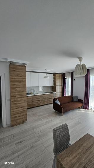 Apartament cu 8 camere în Vest