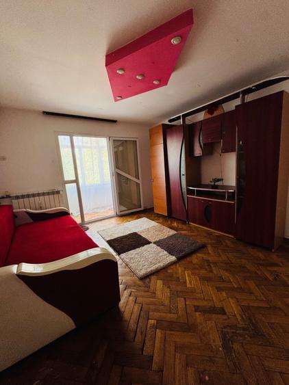 Apartament cu 2 camere decomandat în Crihala