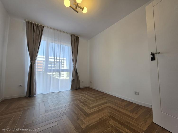 Apartament cu 3 camere semidecomandat în Central
