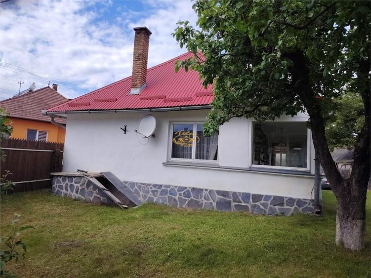 Casă cu 3 camere cu Teren 624 Mp în Central