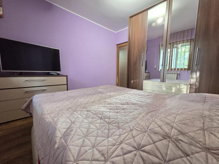 Apartament cu 2 camere decomandat în Micro 13
