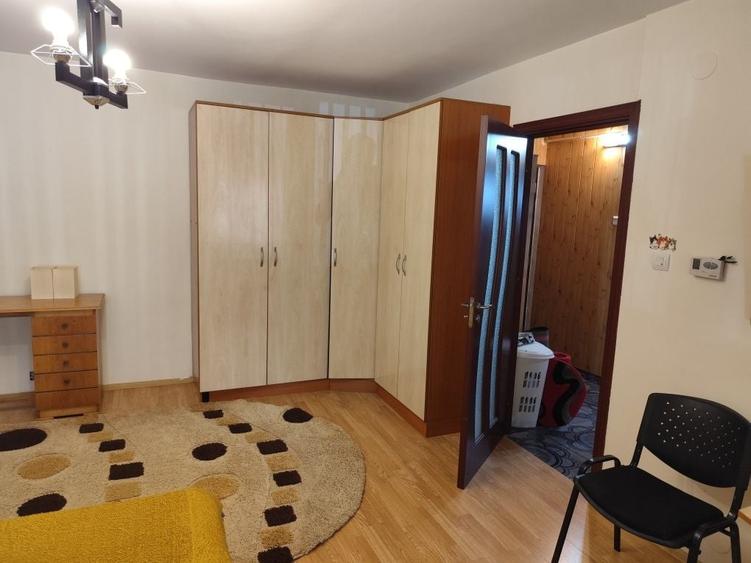 Garsonieră decomandată în George Enescu