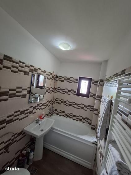 Apartament cu 2 camere în Km 4