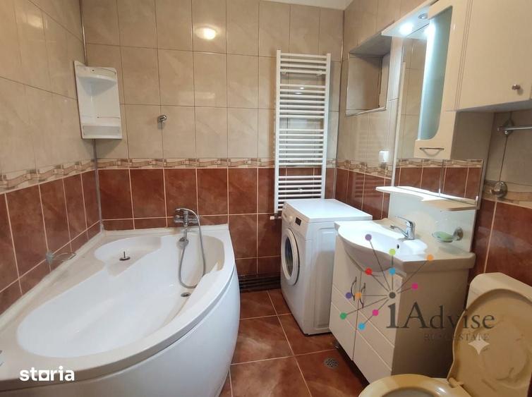 Apartament cu 3 camere decomandat în Valea Cetății