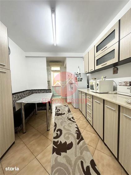 Apartament 3 camere, Spatios, zona Tomis 2 - 3