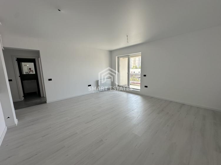 Apartament cu 3 camere decomandat în Titan