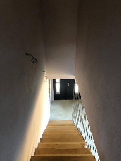 Casă individuală cu 4 camere cu Teren 4150 Mp în Cheile Râșnoavei