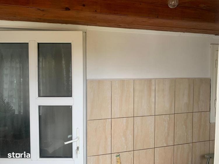 Casă cu 3 camere cu Teren 7600 Mp în Putna