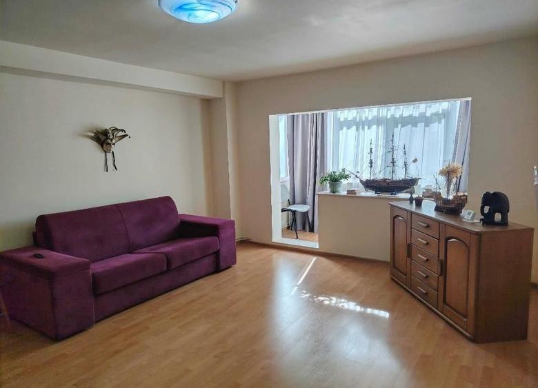 Apartament cu 2 camere decomandat în Inel I