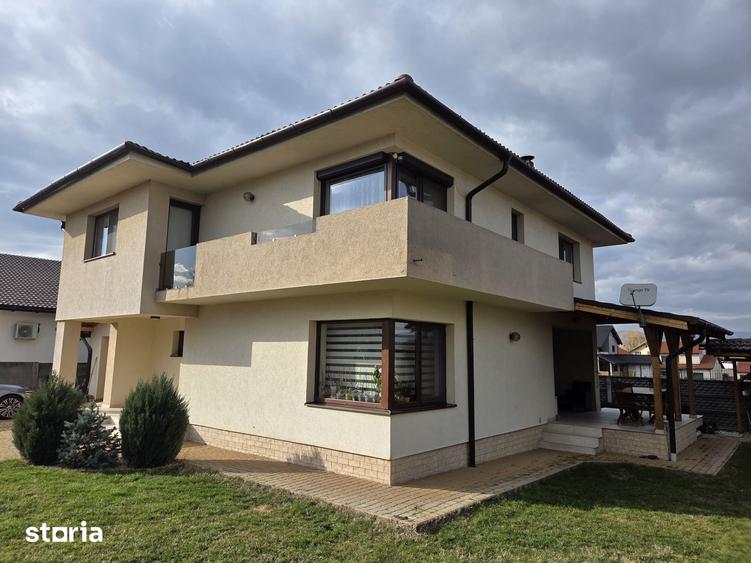 Casa noua de vanzare cu garaj, in zona Micesti - 1