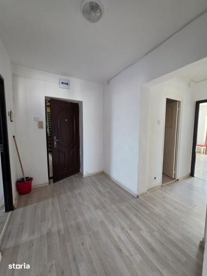 Apartament cu 3 camere decomandat în Orizont