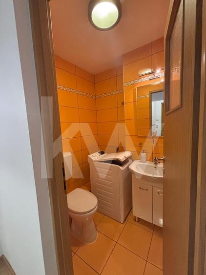 Apartament cu 3 camere decomandat, mobilat în Central