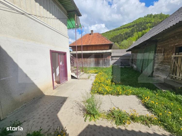 Casă cu 3 camere în Întregalde