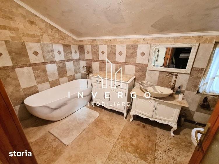 Casă cu 5 camere decomandat cu Teren 1000 Mp în Florești