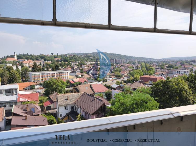Apartament cu 3 camere în Dâmbu Pietros