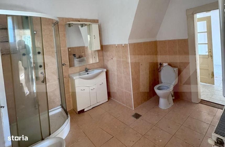 Casă cu 3 camere în Central