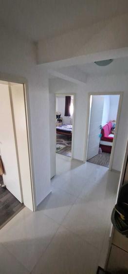 Apartament cu 2 camere decomandat în Aradului