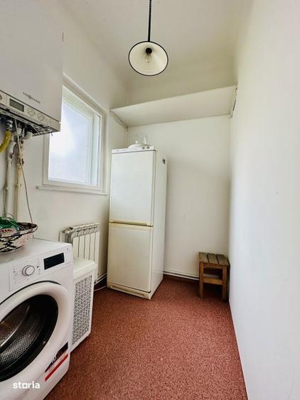 Apartament cu 3 camere semidecomandat, mobilat în Andrei Mureșanu