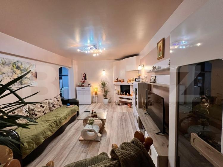Apartament cu 4 camere decomandat, mobilat în Hunedoara
