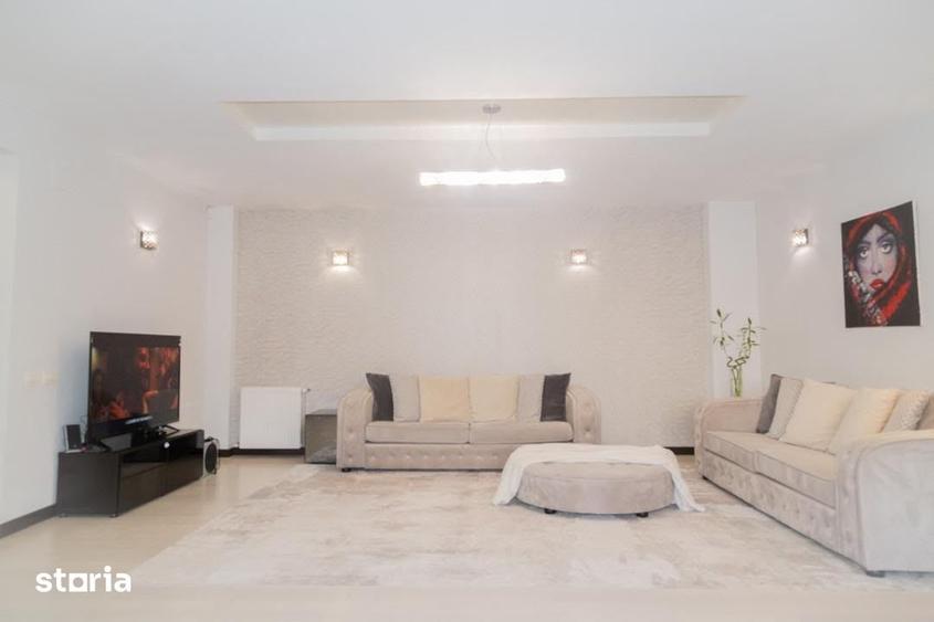 Apartament cu 3 camere decomandat în Străulești