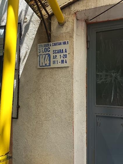 Vind apartament 3 camere semidecomandat - 1