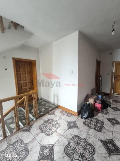 Casă cu 9 camere cu Teren 776 Mp în Ștefan cel Mare