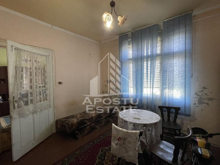 Casă individuală cu 3 camere cu Canalizare în Dâmbovița
