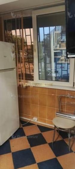 Apartament cu 2 camere semidecomandat, mobilat în Timpuri Noi