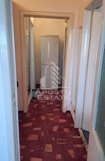Apartament cu 3 camere decomandat, mobilat în Șagului