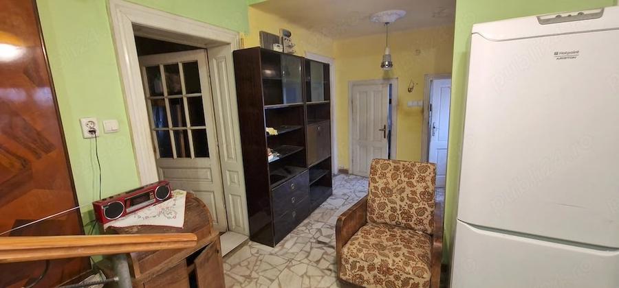 Casă cu 5 camere cu Teren 411 Mp în Cantemir