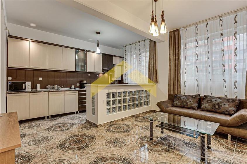 Apartament cu 2 camere semidecomandat, mobilat în UTA