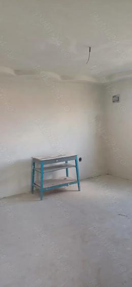 Casă cu 4 camere cu Teren 300 Mp în Baia