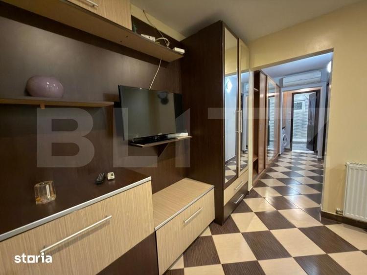 Apartament cu 3 camere decomandat în Craiovița Nouă